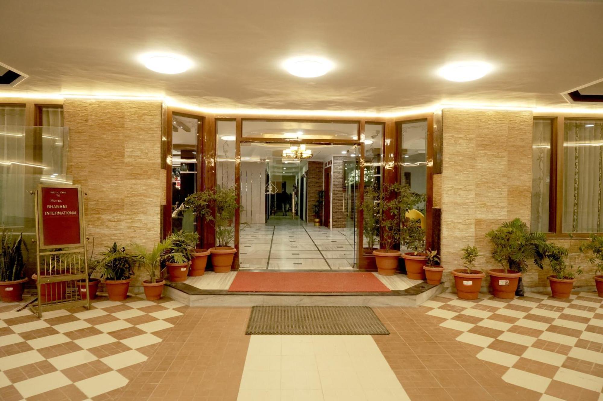 فندق كاترافي  فندق باواني إنترناشونال المظهر الخارجي الصورة